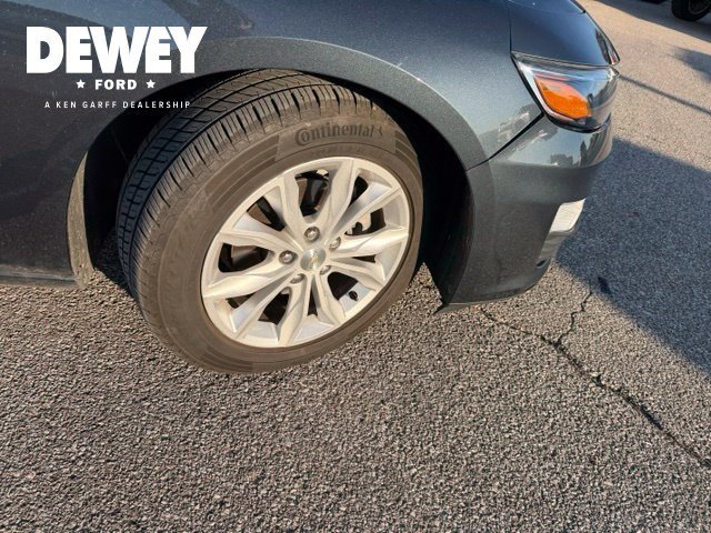 Used 2020 Shadow Gray Metallic Chevrolet LT image 15