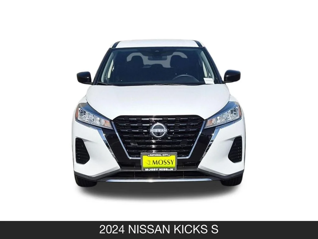 Used 2024 White Nissan S image 4