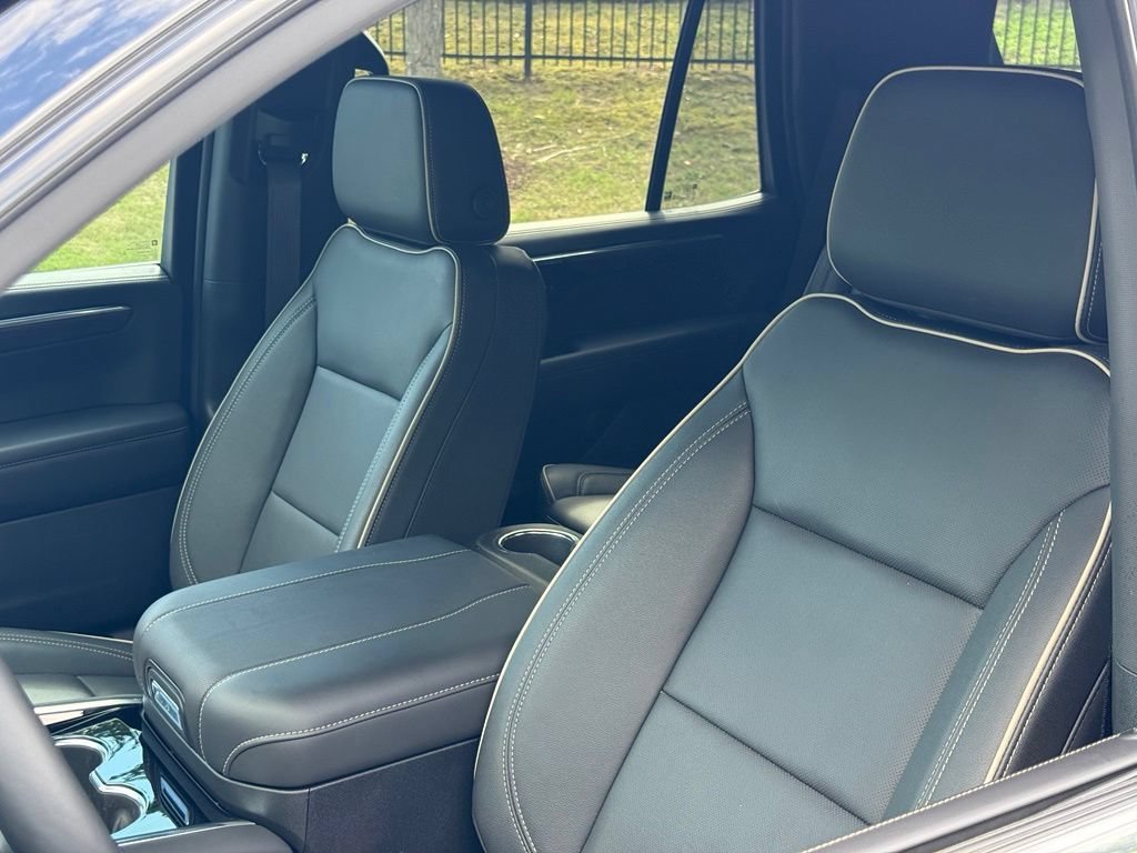 2025 Chevrolet Tahoe Premier - Photo 20