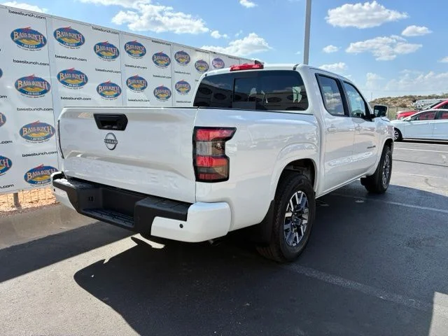 New 2027 Glacier White Nissan Crew Cab SV image 4