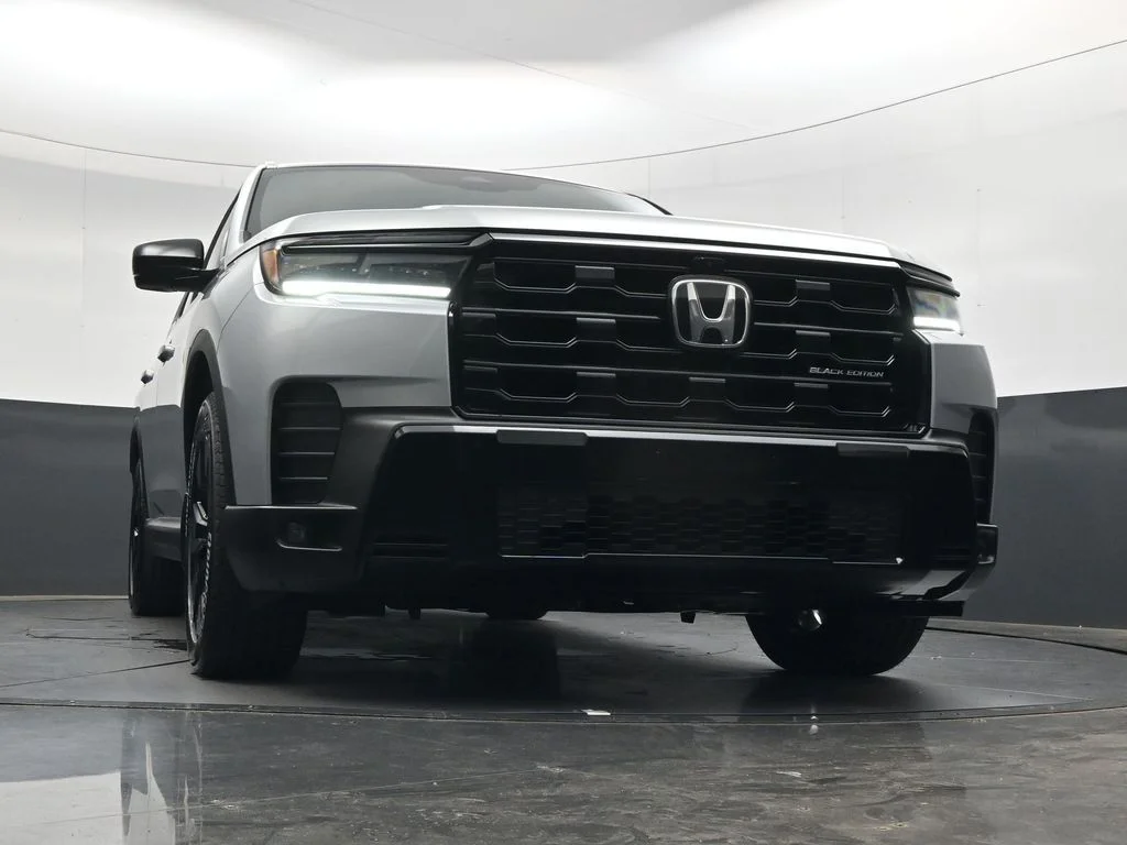 New 2026 Solar Silver Metallic Honda Black Edition image 36