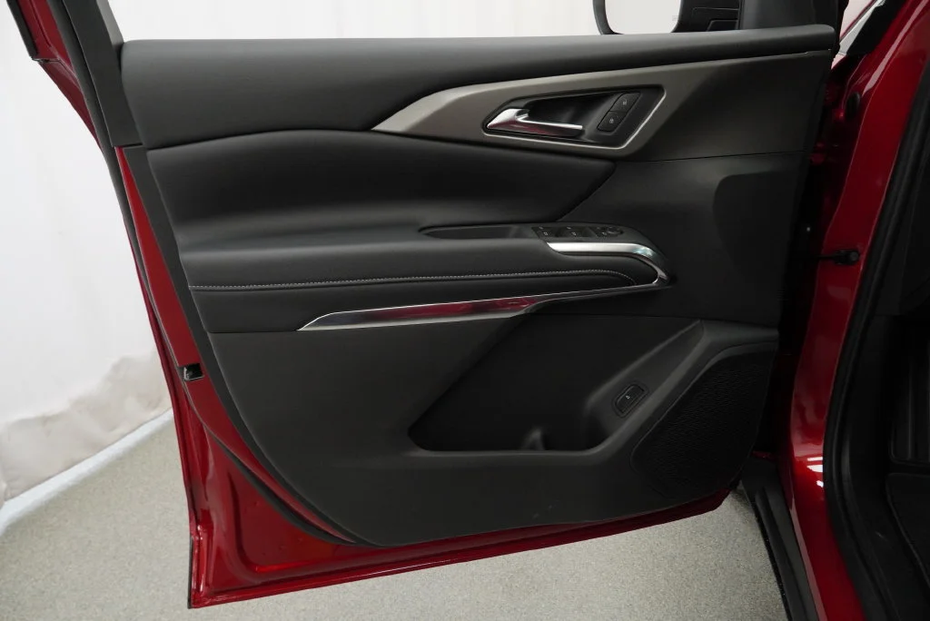 New 2027 Radiant Red Tintcoat Chevrolet LT image 22