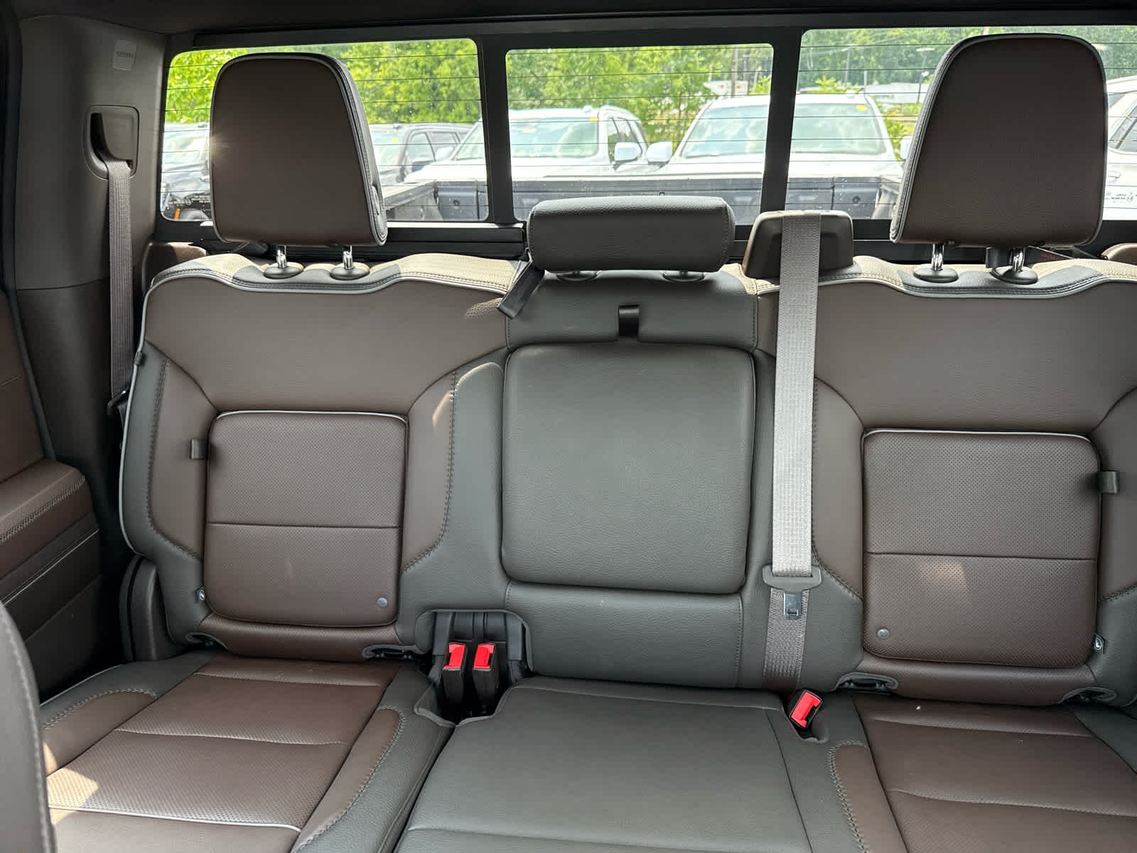 Used 2023 Onyx Black GMC Denali image 21