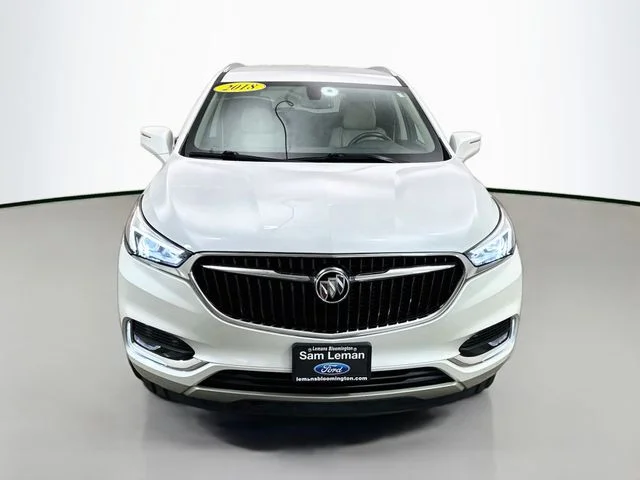Certified Used 2018 White Frost Tricoat Buick Essence image 2