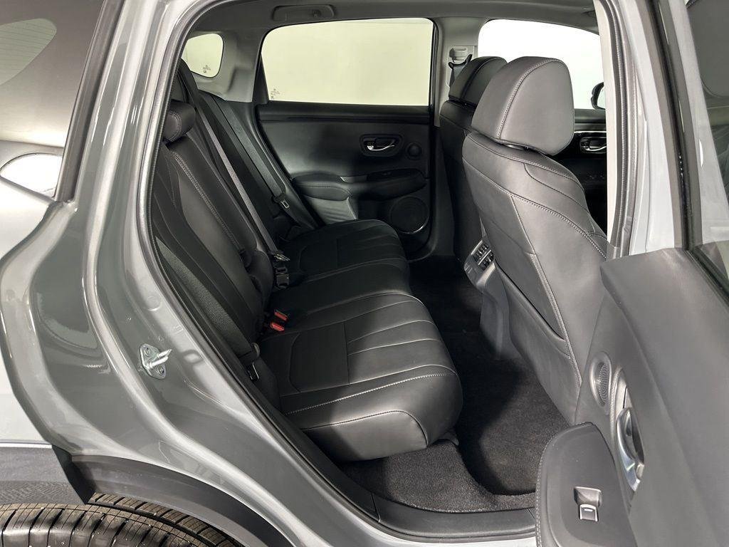 Used 2025 Urban Gray Pearl Acura Base image 31