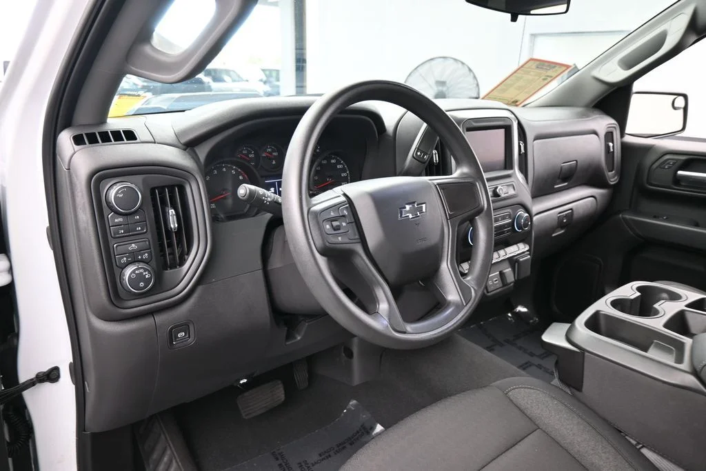 Used 2024 Summit White Chevrolet Custom Trail Boss image 9