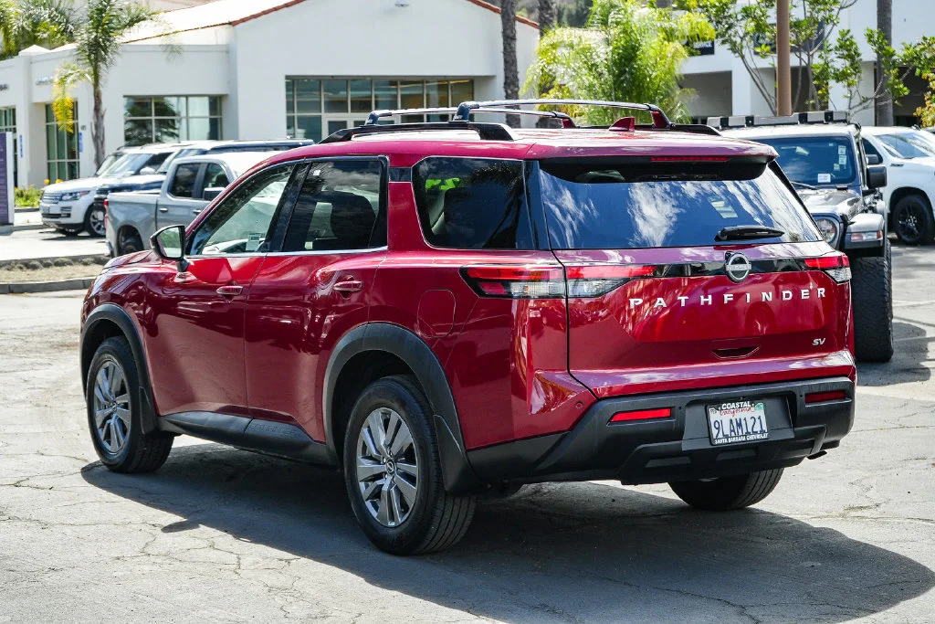 Used 2024 Red Nissan SV image 4