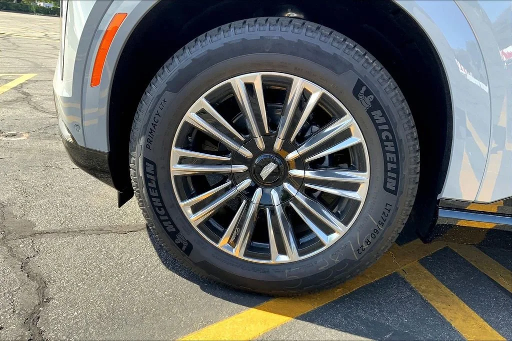 2026 Cadillac Escalade IQL Luxury - Photo 13