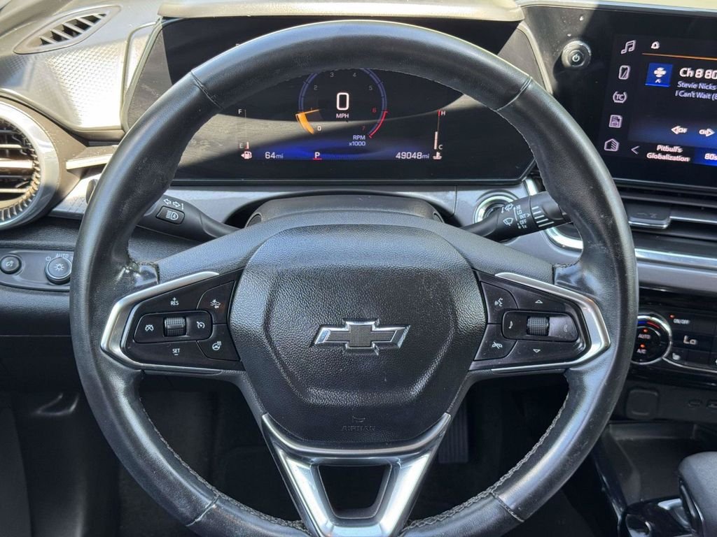 Used 2025 Blue Chevrolet ACTIV image 11