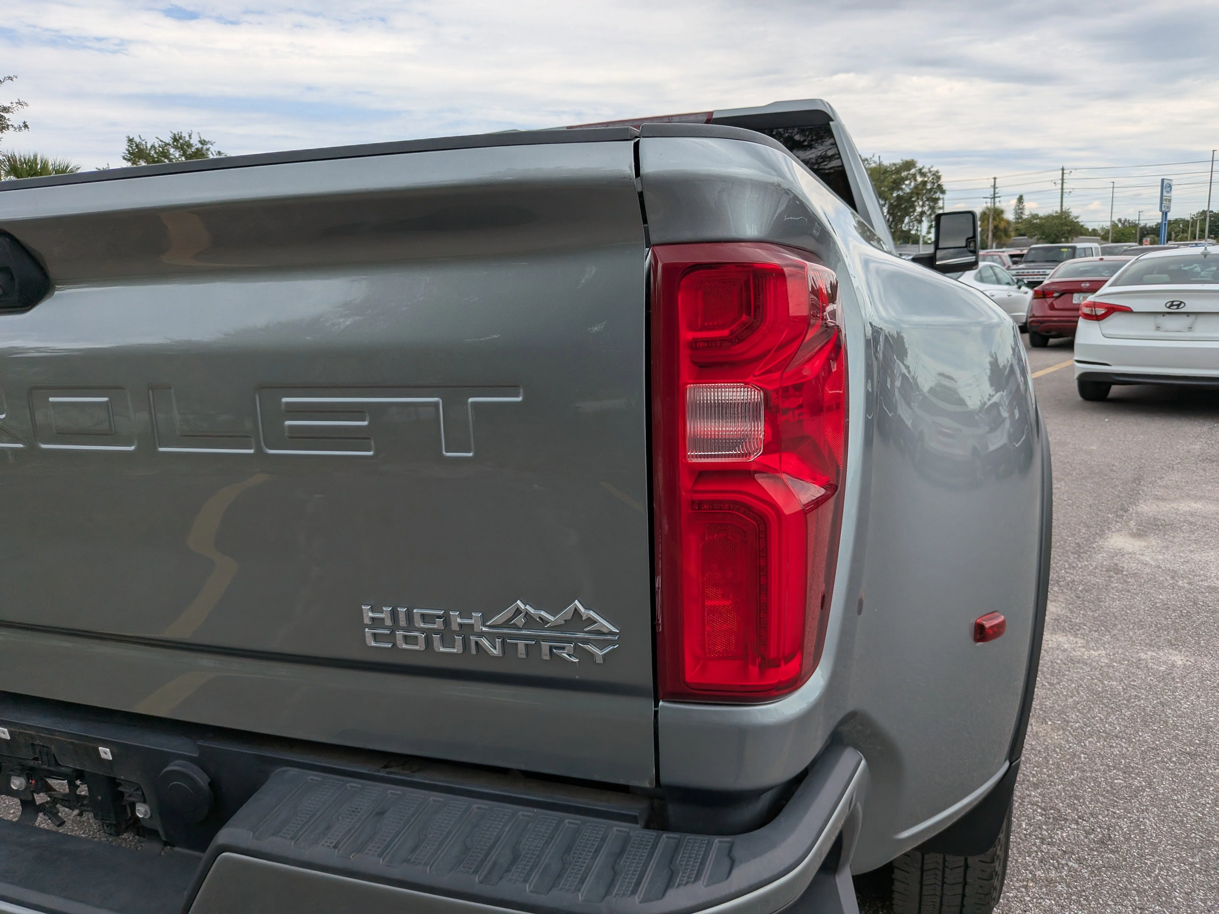 2024 Chevrolet Silverado 3500HD High Country - Photo 36