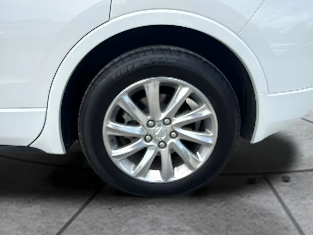 Used 2020 White Buick Essence image 21