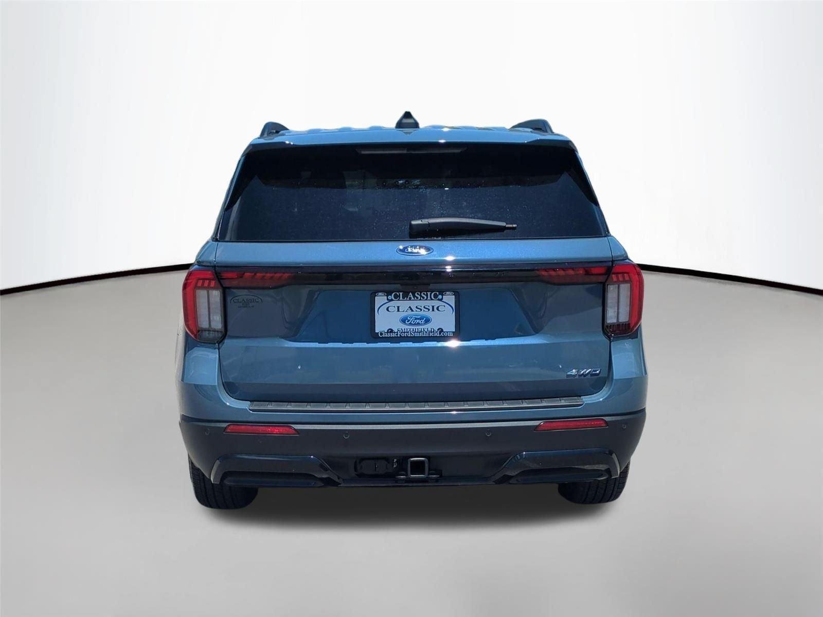 Used 2025 Vapor Blue Ford ST-Line image 4