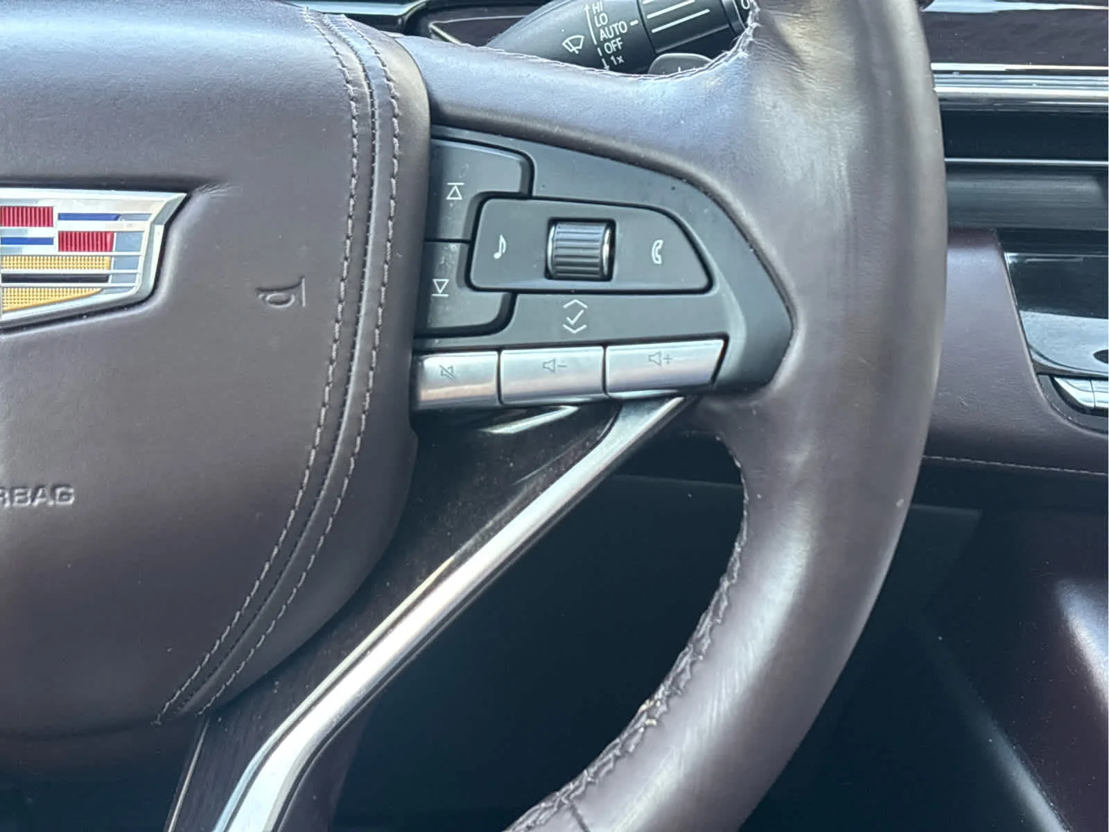 Used 2022 Infrared Tintcoat Cadillac Premium Luxury Platinum image 20