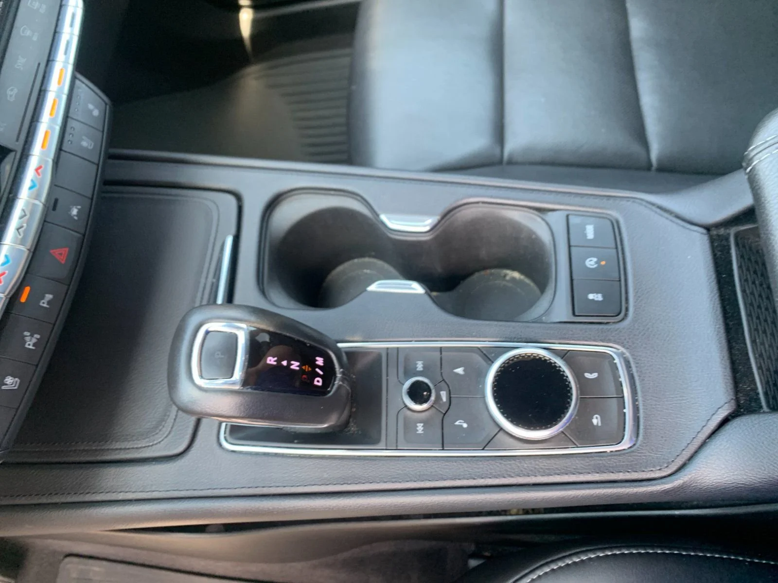 Used 2019 AUTUMN METALLIC Cadillac AWD Premium Luxury image 23