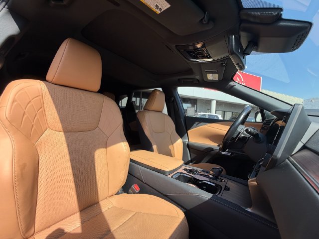 Used 2023 Silver Lexus 350 Premium image 31
