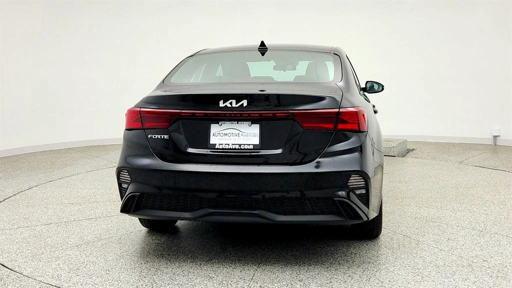 Used 2023 Aurora Black Kia LXS IVT w/ Technology Package image 5