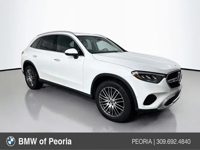 Used 2025 White Mercedes-Benz GLC 300 image 1