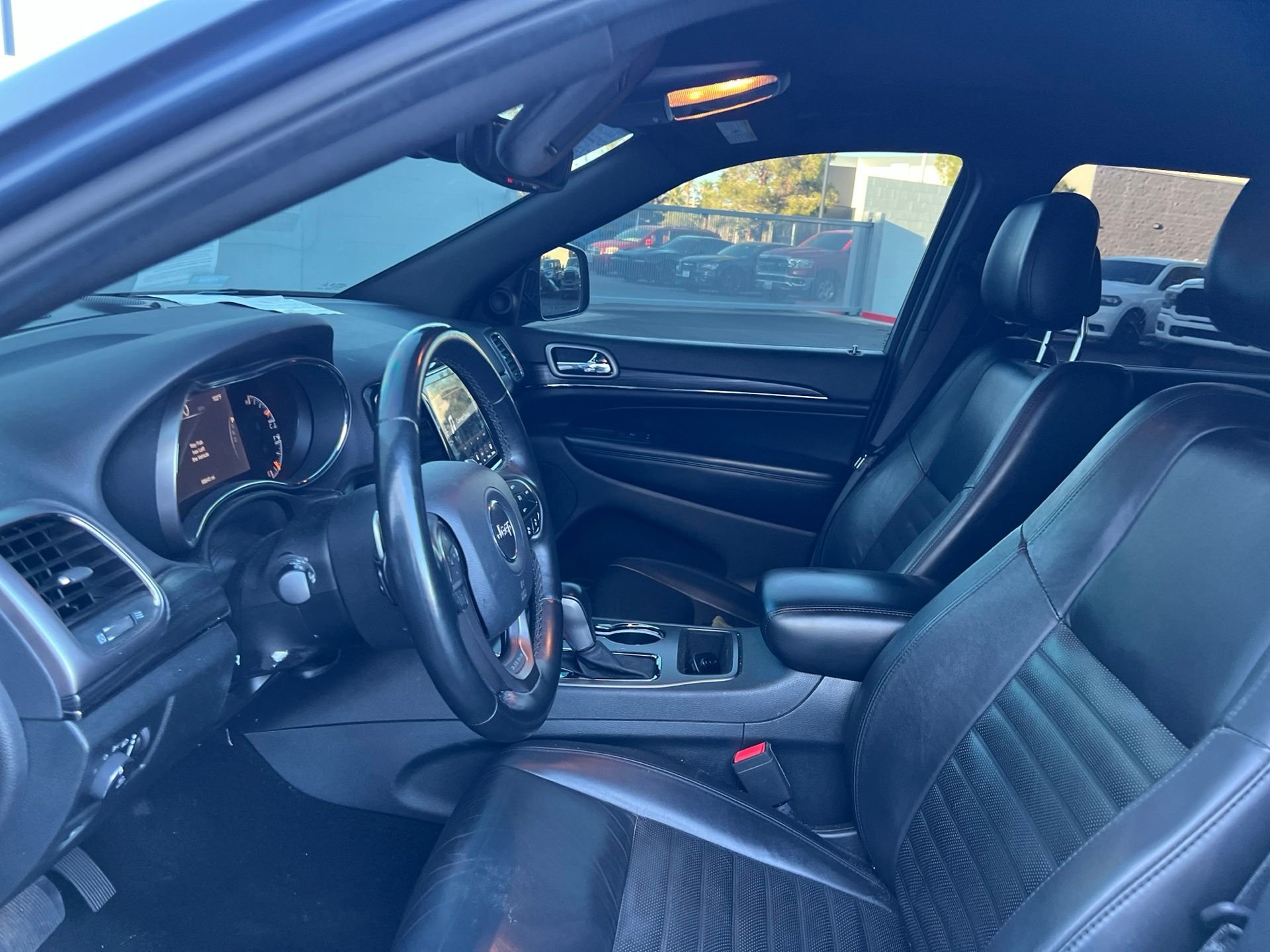 Used 2019 Blue Jeep Limited image 26