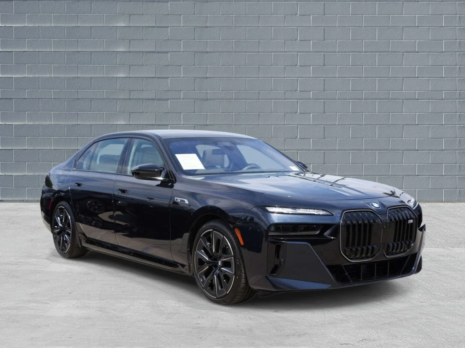 2025 BMW i7
