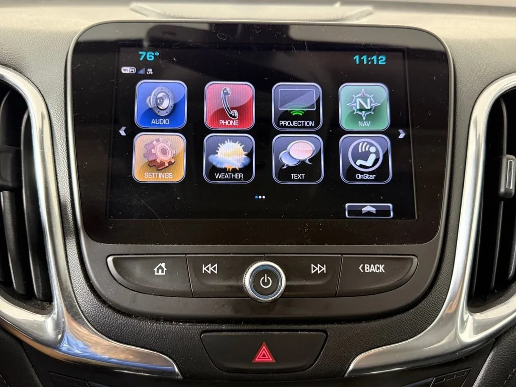 Used 2018 SUMMIT WHITE Chevrolet Premier image 14