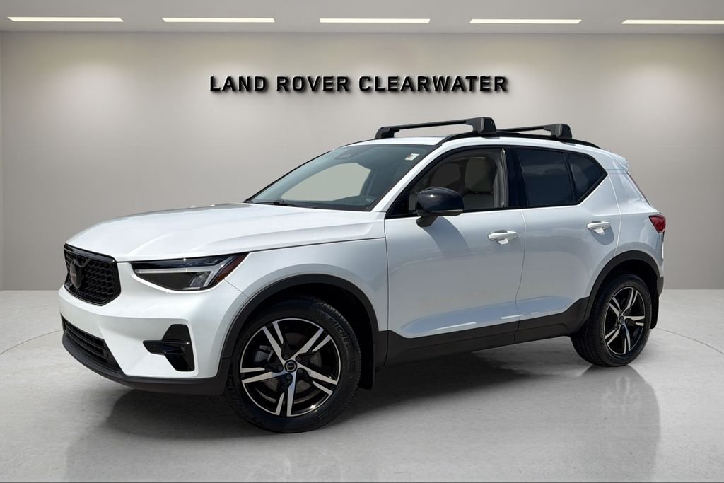 2023 Volvo XC40