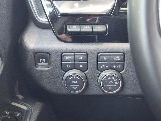 Used 2025 Summit White Chevrolet LTZ image 23