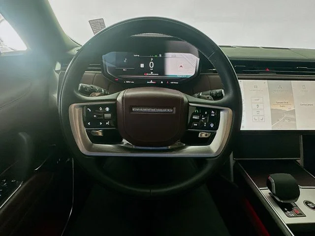 Used 2024  Land Rover Autobiography image 10