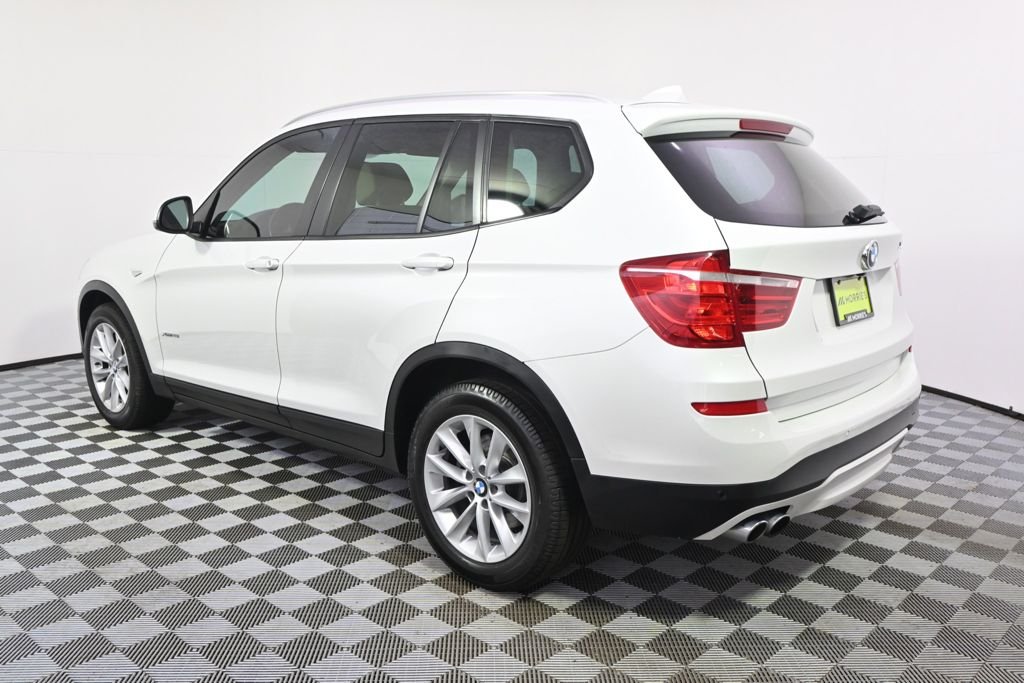 Used 2017 White Metallic BMW xDrive28i image 3