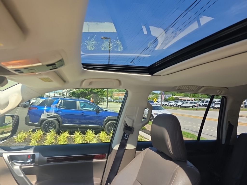 Used 2017  Lexus 460 image 22