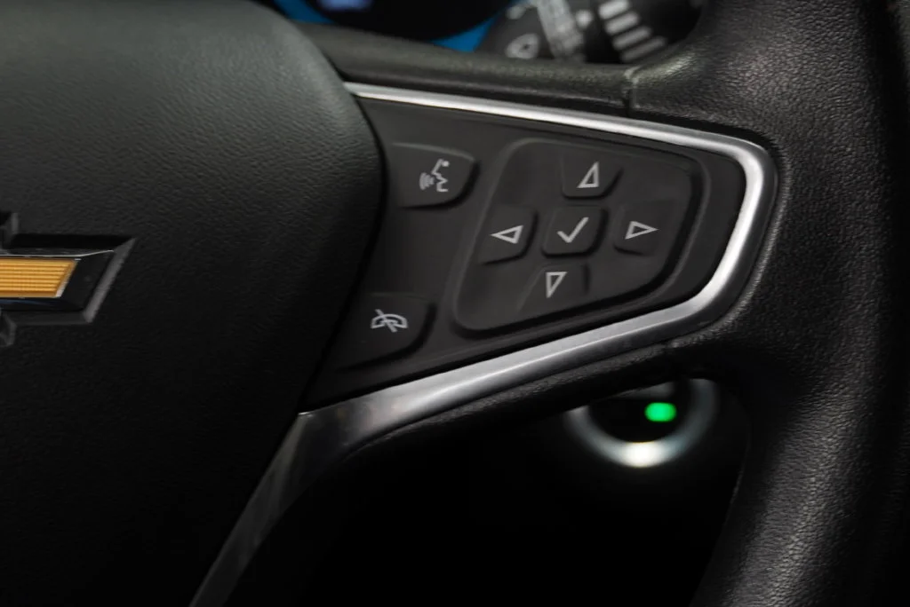 Used 2018 PEPPERDUST METALLIC Chevrolet LT image 29