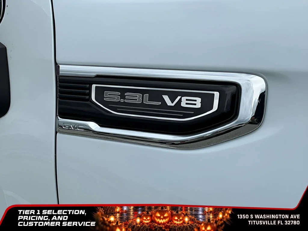 New 2026 Glacier White Tricoat GMC SLT image 15