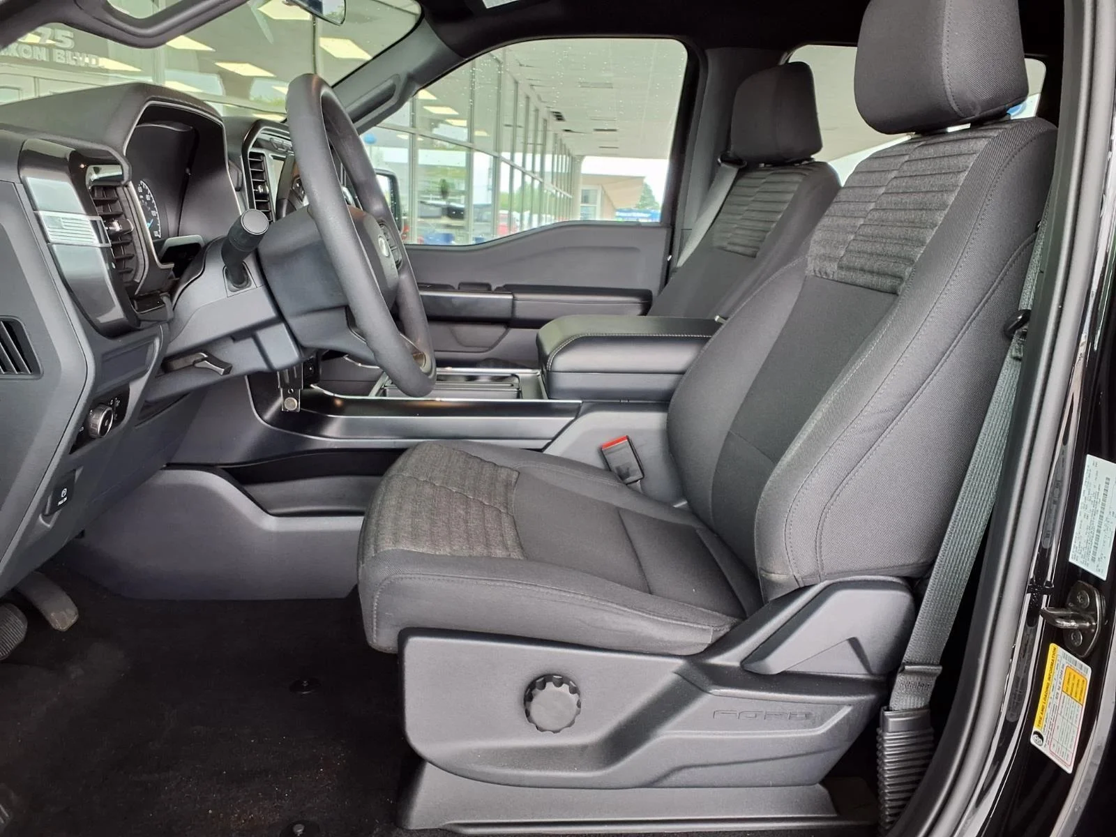 Used 2023 Agate Black Metallic Ford XL image 19