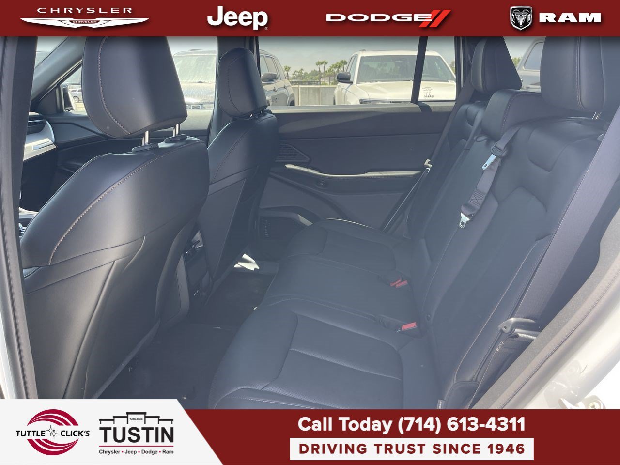 New 2026 Bright White Clear-Coat Exterior Paint Jeep Limited image 18