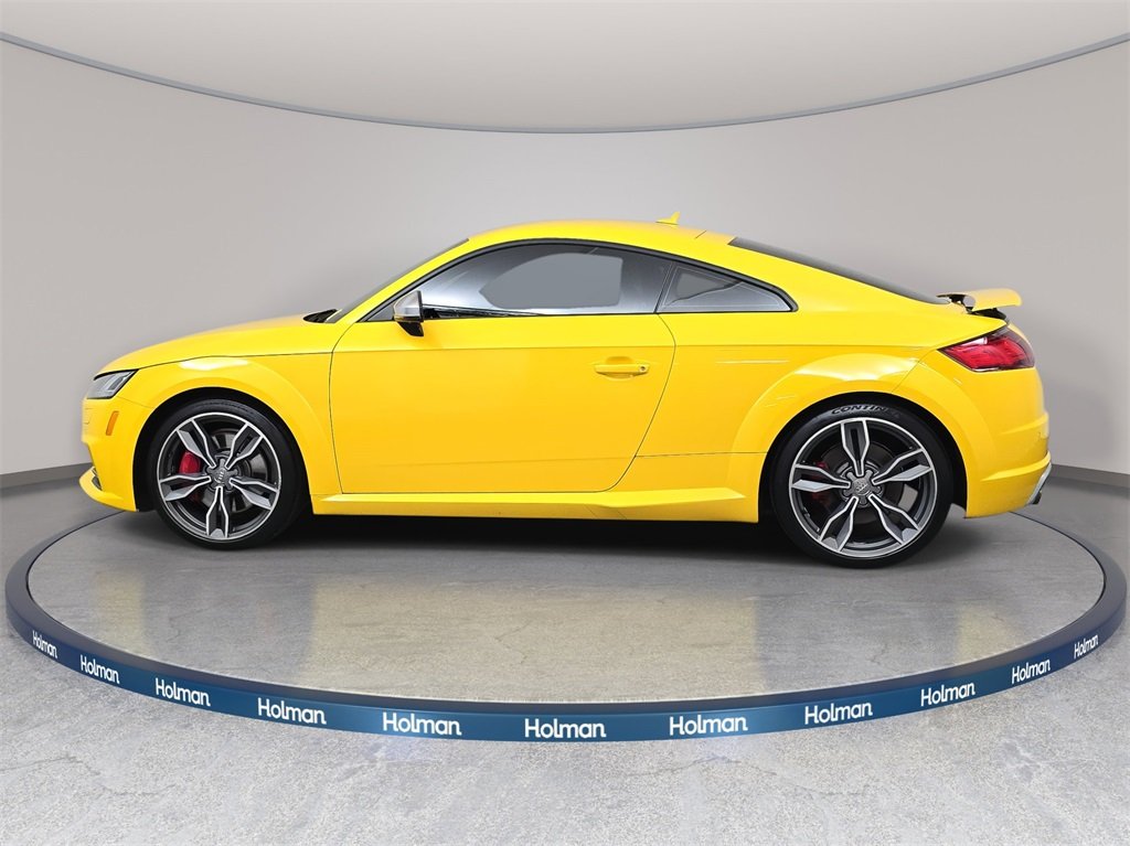 2016 Audi TTS Quattro photo 2