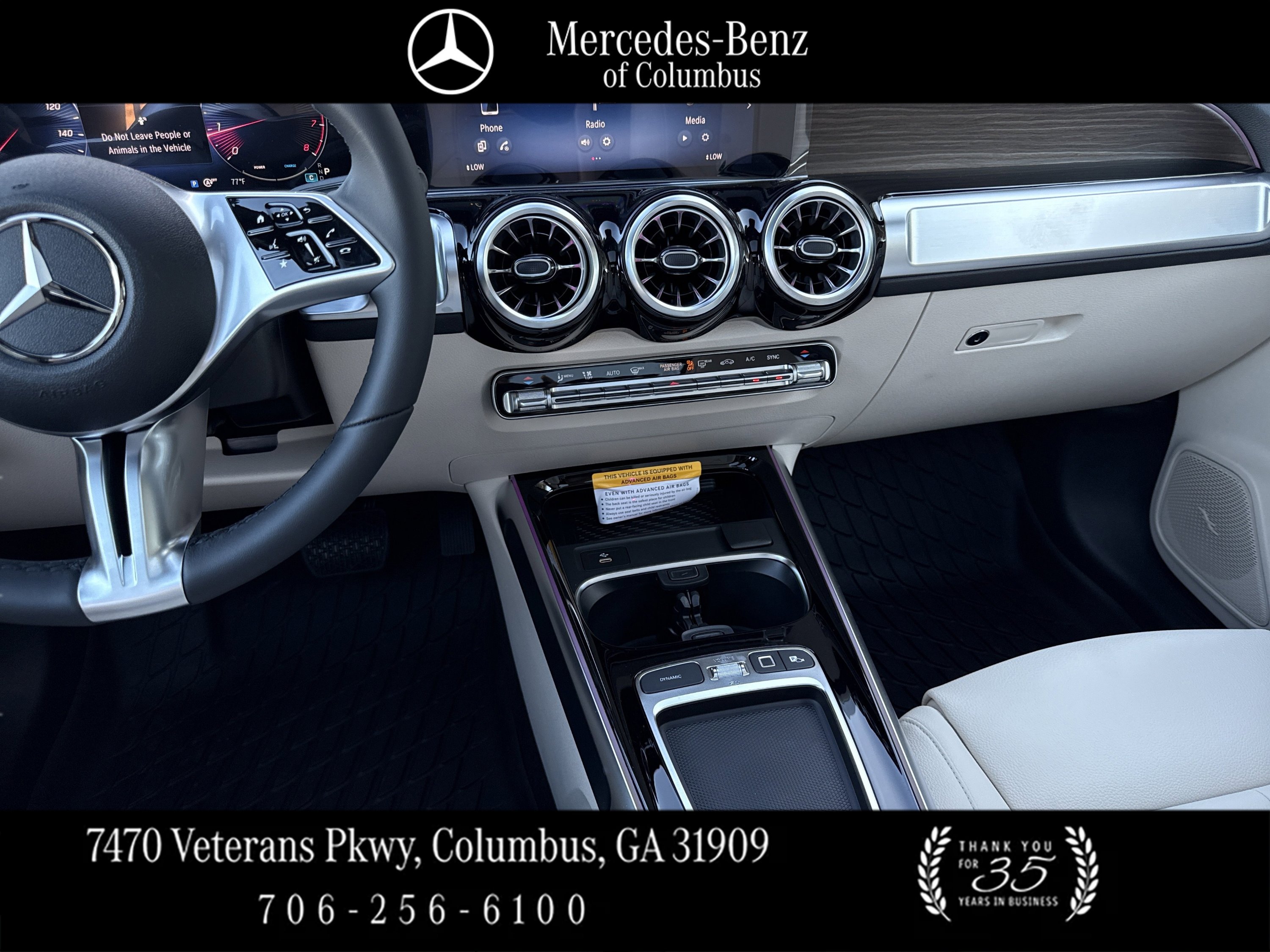 Used 2026 Polar White Mercedes-Benz GLB 250 image 36
