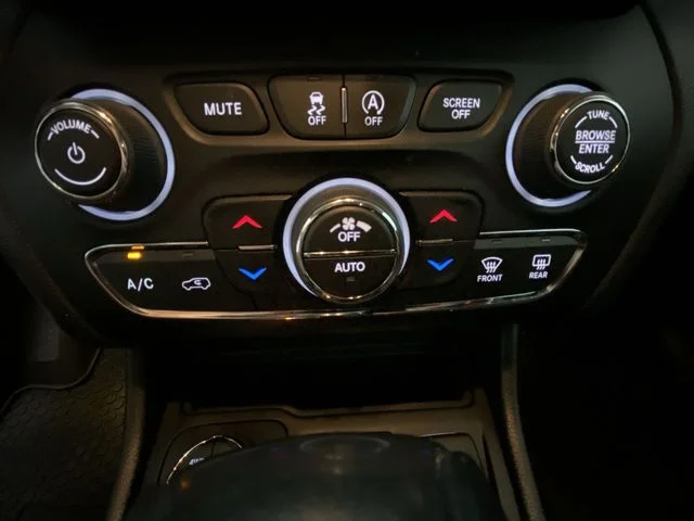 Used 2022 Gray Jeep Trailhawk image 18