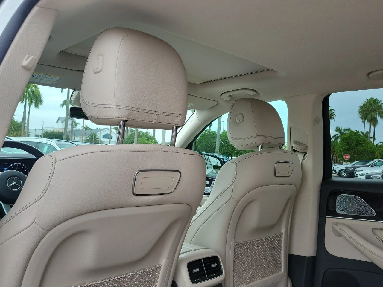 Used 2020 White Mercedes-Benz GLE 350 image 12
