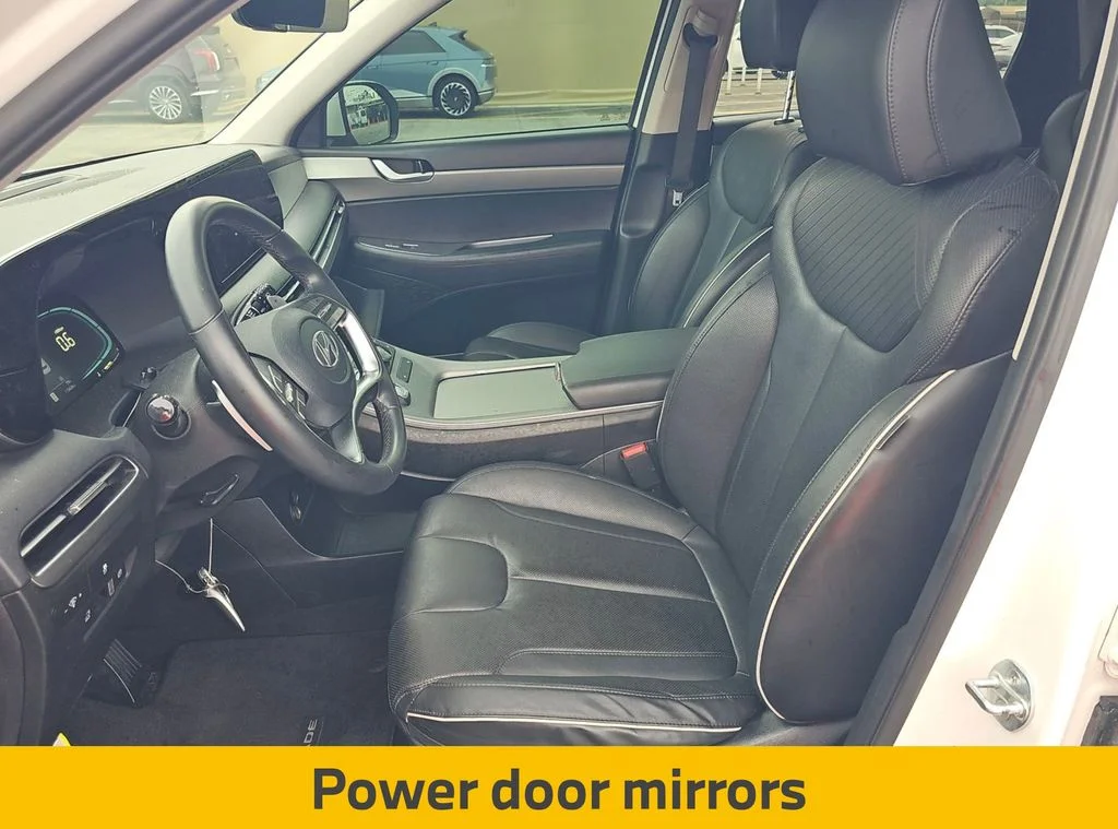 Used 2023 White Hyundai SEL image 6