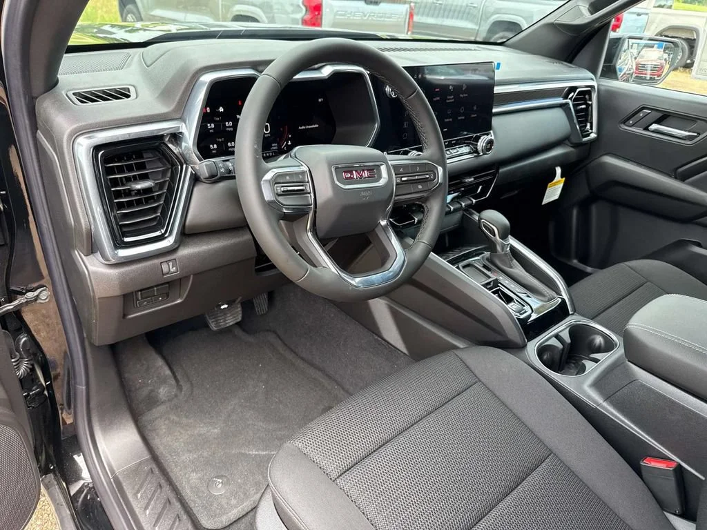 New 2026 Onyx Black GMC Elevation image 32