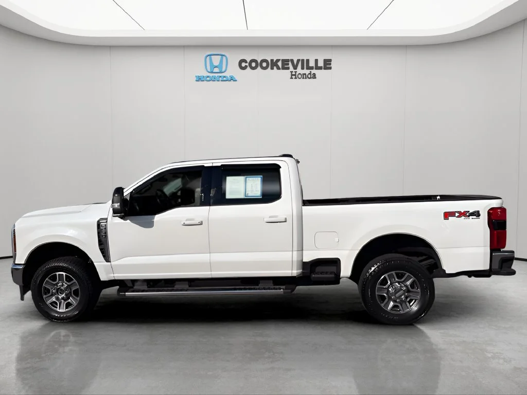 Used 2024 Star White Metallic Tri-Coat Ford Lariat image 10