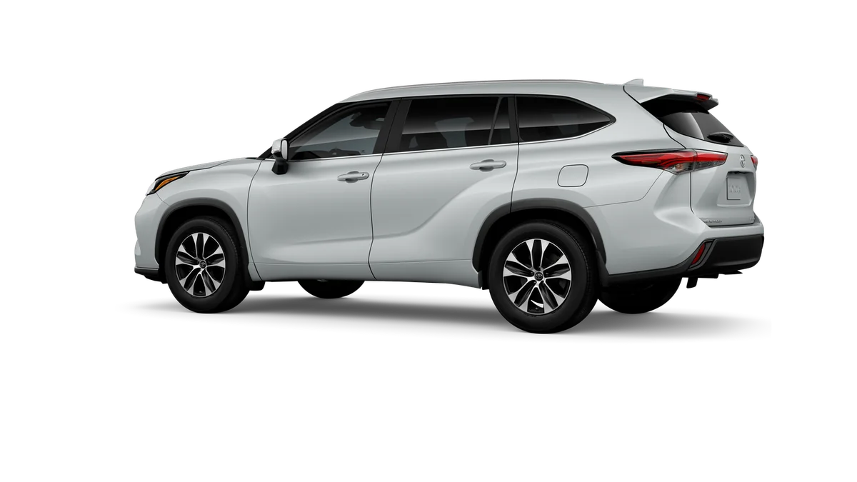 New 2026 Wind Chill Pearl Toyota XLE image 5