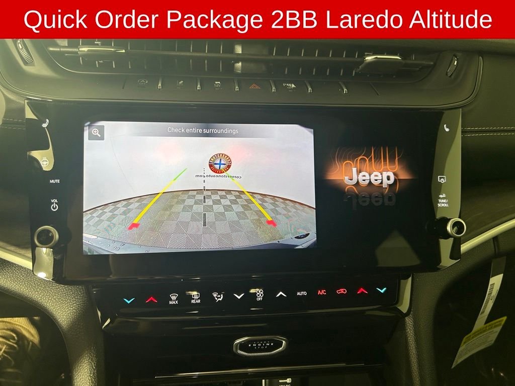 New 2026 Baltic Gray Metallic Clearcoat Jeep Altitude image 4