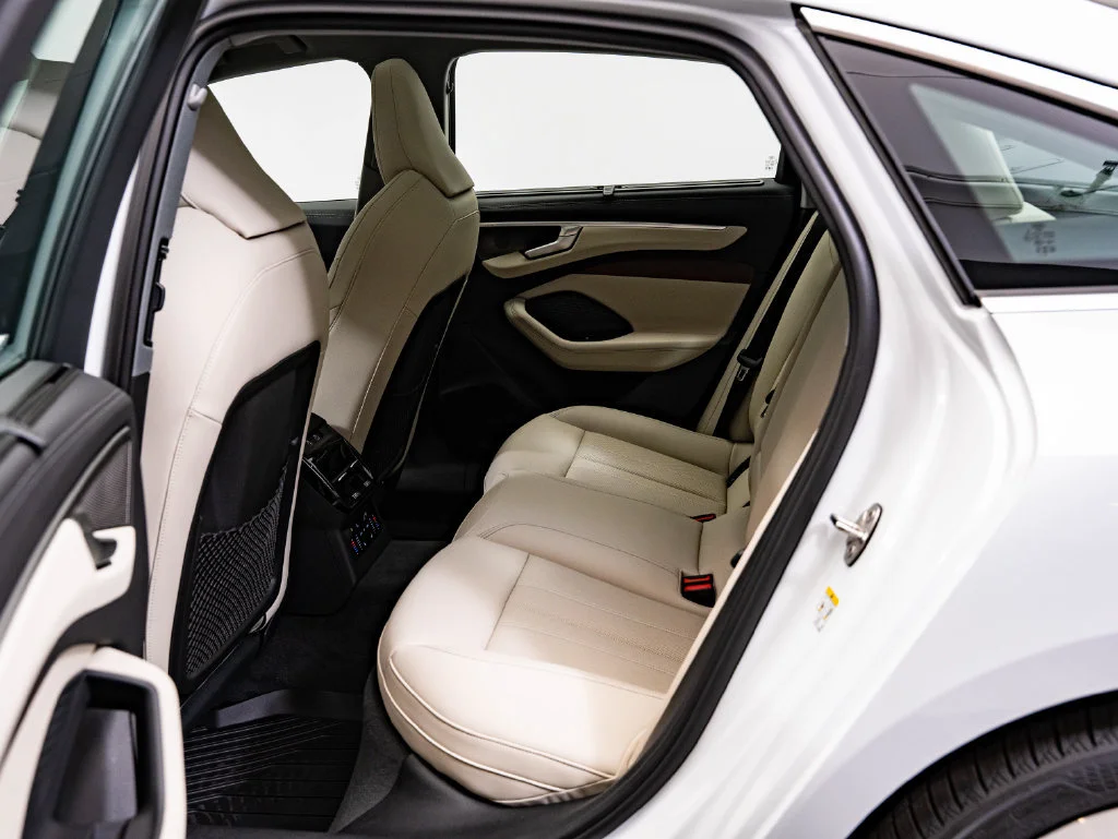 New 2026 Glacier White Metallic Audi Prestige image 41