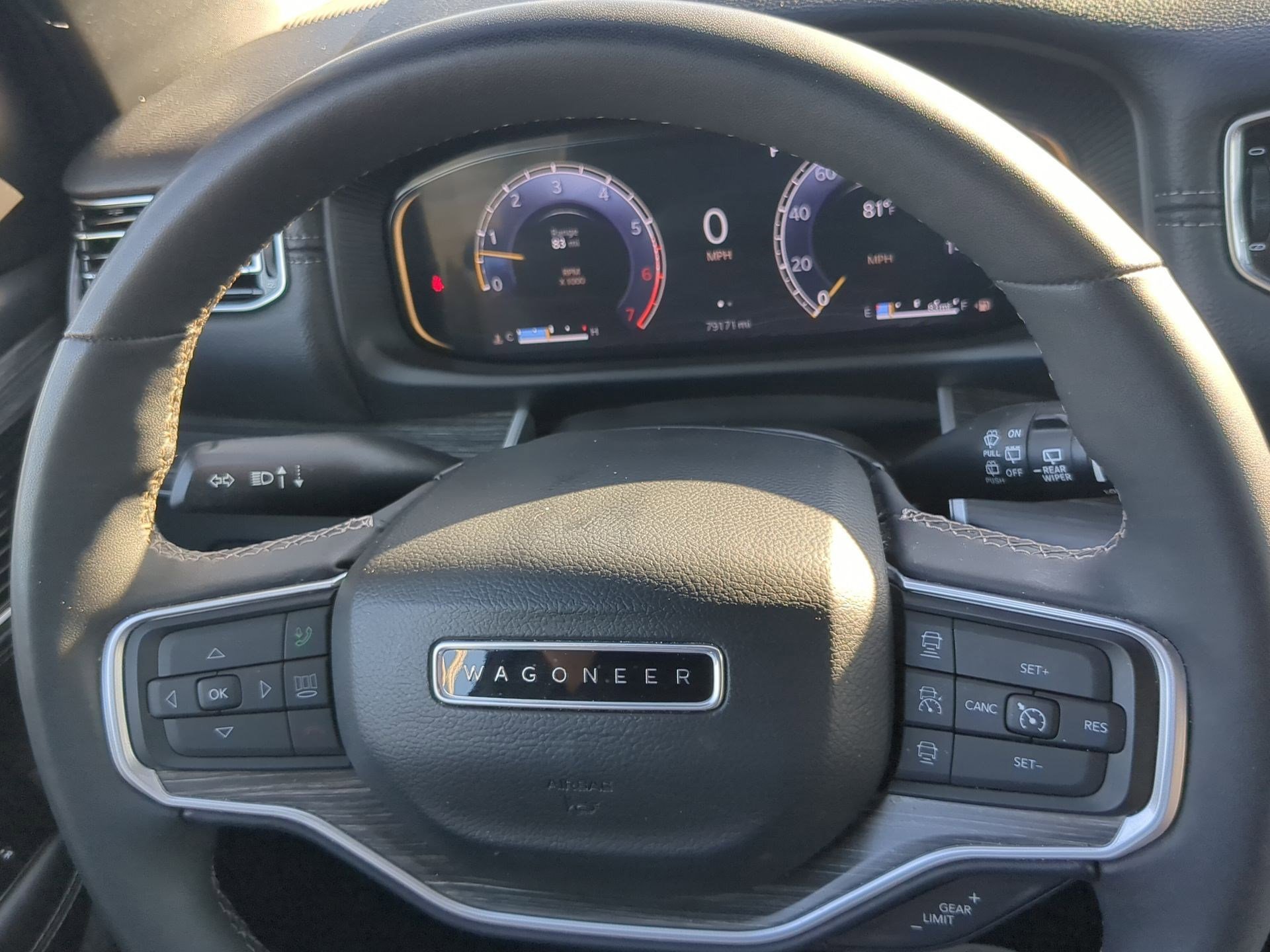 2024 Jeep Wagoneer Series II - Photo 12