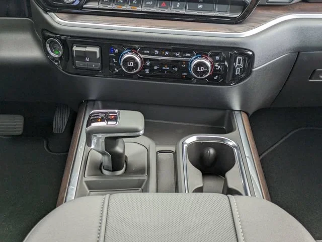 2026 GMC Sierra 1500 SLT - Photo 20