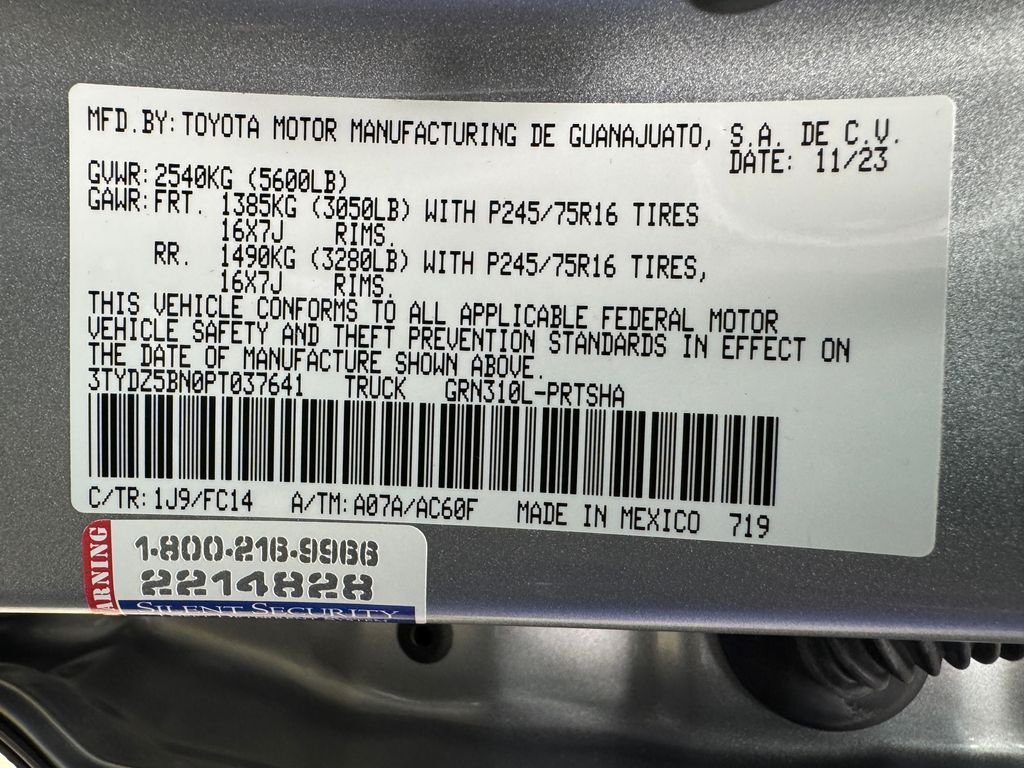 Used 2023 Silver Toyota SR5 image 33
