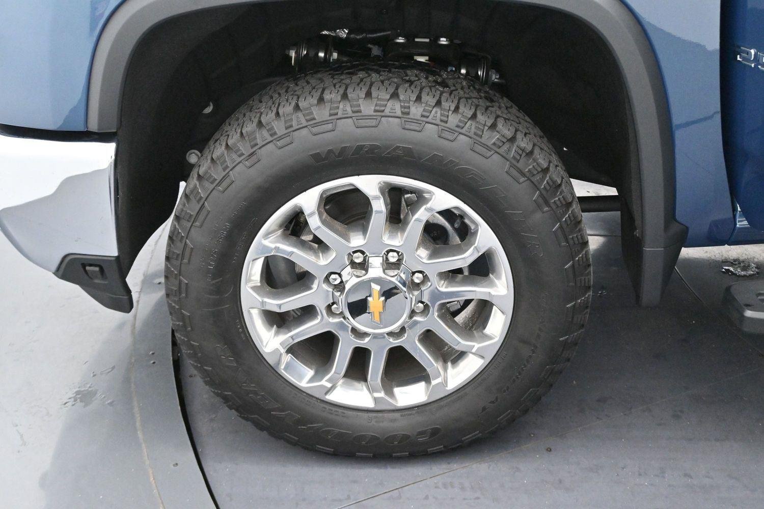 2025 Chevrolet Silverado 2500HD LTZ - Photo 34