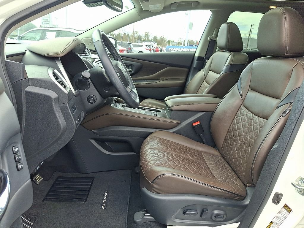 Used 2020 White Nissan Platinum image 14