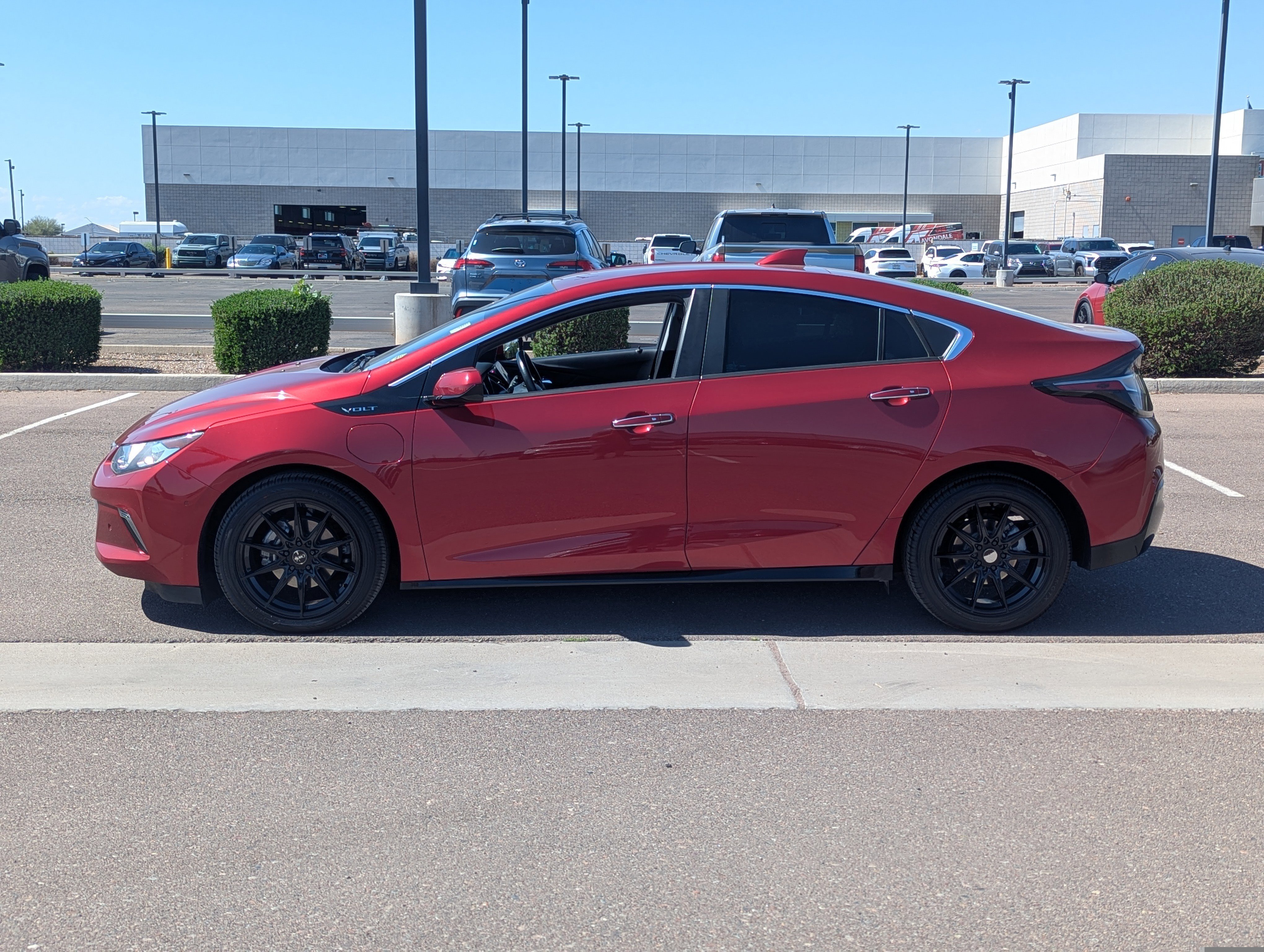 Used 2018 Chevrolet Volt Premier with VIN 1G1RB6S53JU158820 for sale in Avondale, AZ