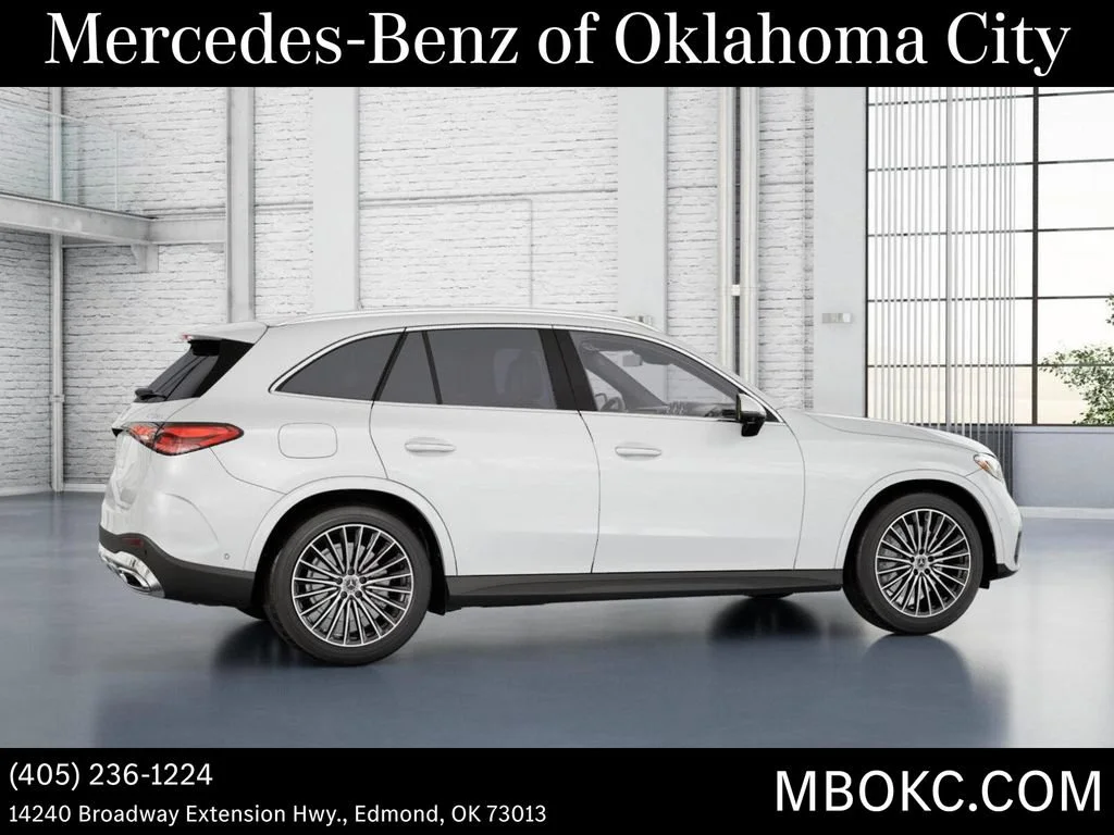 New 2026 MANUFAKTUR Moonlight White Metallic Mercedes-Benz GLC 300 image 63